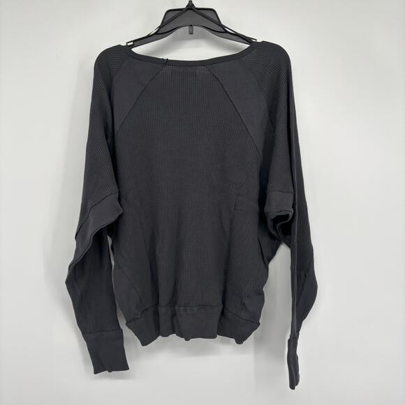 Free People Women's Santa Clara V-Neck Pullover Thermal Top Black Small NWT - Picture 4 of 6